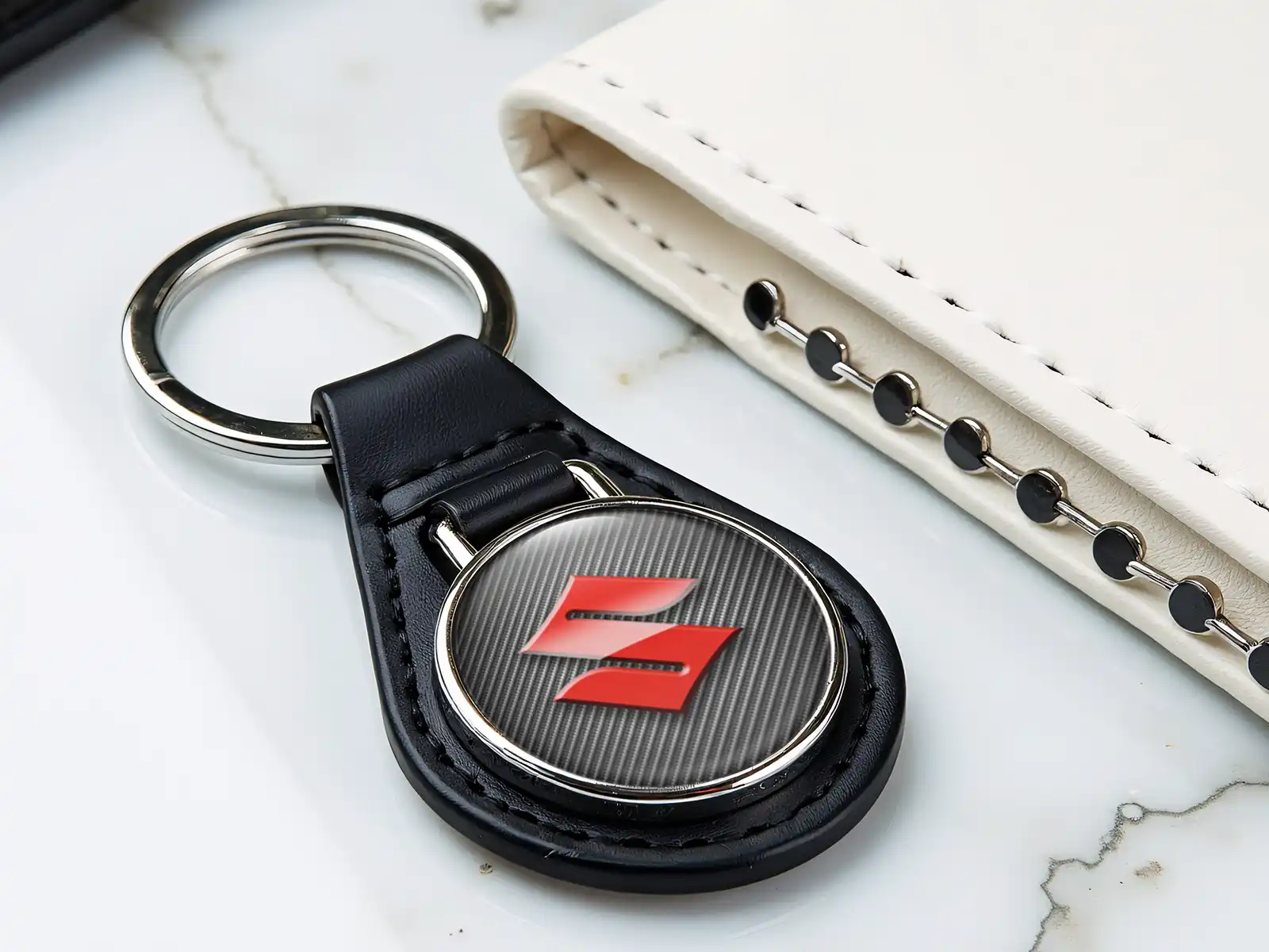 Suzuki Bolso Llave Cuero Brillo Firme Borde Edición